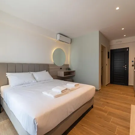 Horeizons Modern Living 公寓式酒店 Vrasná